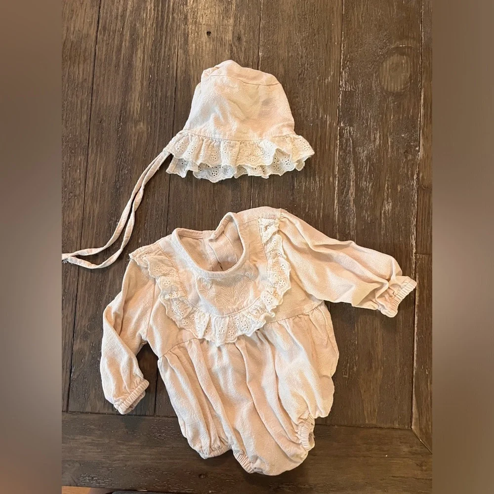 Beautiful bubble romper and hat set